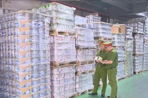 Hà Nội thành lập đoàn kiểm tra đột xuất việc sản xuất, kinh doanh sữa, thực phẩm chức năng