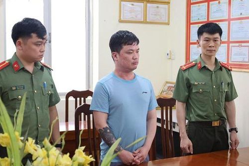 Ai là nạn nhân của TikToker Lê Việt Hùng, liên hệ với công an ngay để làm việc này