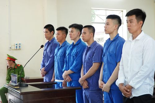 6 cầu thủ CLB Bà Rịa - Vũng Tàu 'bán độ' lãnh án 38 năm tù
