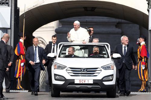 Lịch sử Popemobile - chuyên xa phục vụ Giáo hoàng