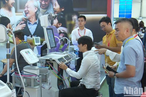 Hướng đi của doanh nghiệp Việt trong kỷ nguyên y tế thông minh