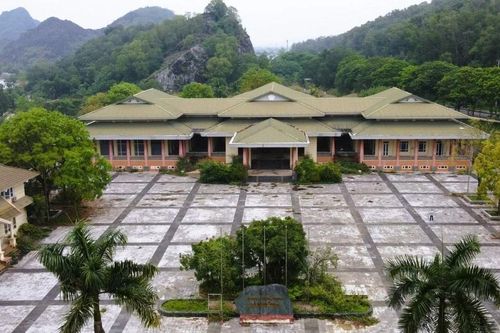 Đưa vào sử dụng Trung tâm Hội nghị Hàm Rồng sau 10 năm bỏ hoang