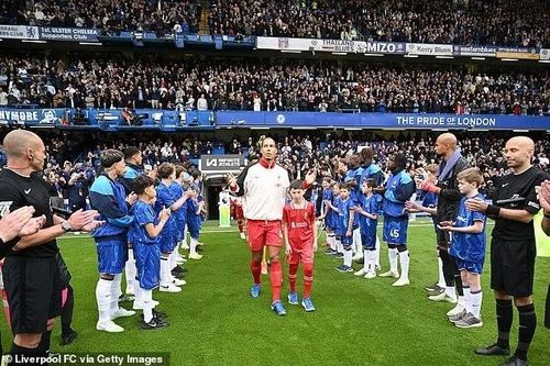 'Noi gương' Chelsea, Arsenal làm điều đặc biệt với Liverpool