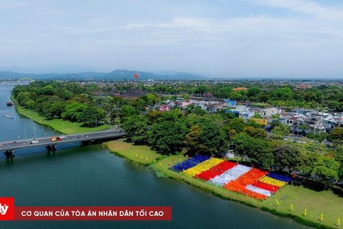 Cố đô Huế rực rỡ sắc màu trong đại lễ Phật đản Vesak 2025