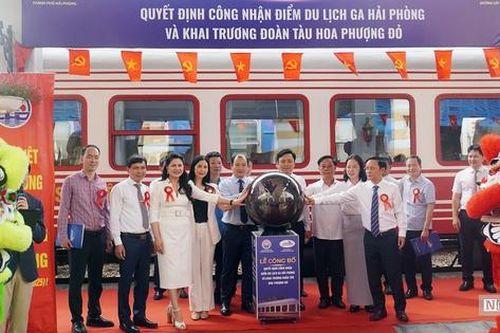 Hải Phòng: Khai trương đoàn tàu chất lượng cao Hoa Phượng Đỏ