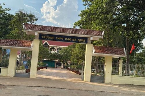 Diễn biến mới vụ nhiều học sinh lớp 12 xin nghỉ học, bảo lưu kết quả