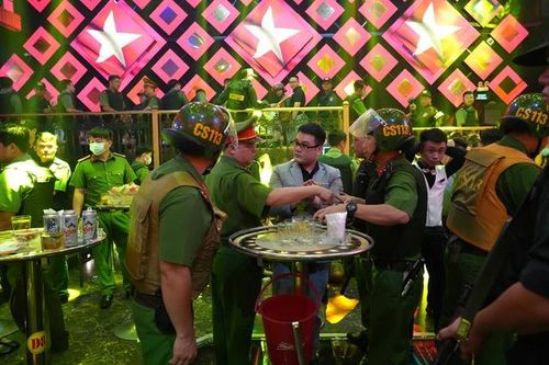 Paris Night Club, địa điểm ăn chơi khét tiếng ở Tp.Phan Thiết từng hoạt động ra sao?