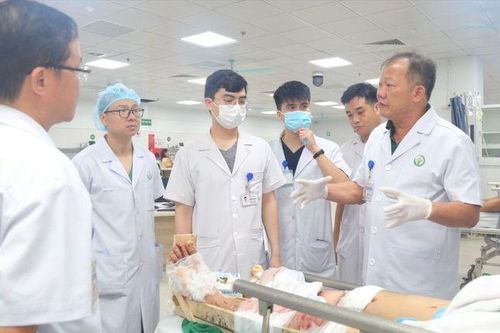 Khi đạo đức ngành y 'va chạm' với rủi ro tài chính