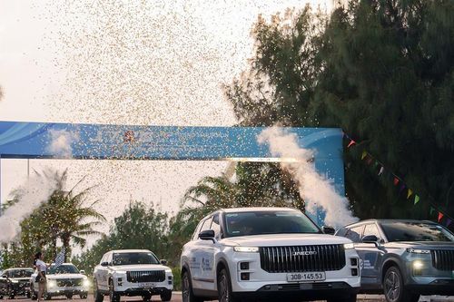 Jaecoo J7 PHEV chinh phục gần 1.500 km chỉ với một bình xăng