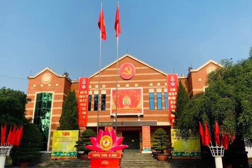 Tư tưởng Hồ Chí Minh về thực hành tiết kiệm, chống lãng phí - Vận dụng ở Trường Chính trị tỉnh Thanh Hóa hiện nay