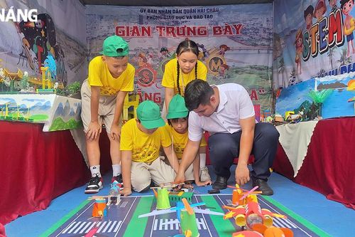 Nhiều hoạt động sôi nổi tại ngày hội học sinh tiểu học