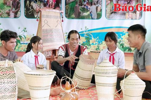 Người Jrai giữ 'hồn' nghề truyền thống
