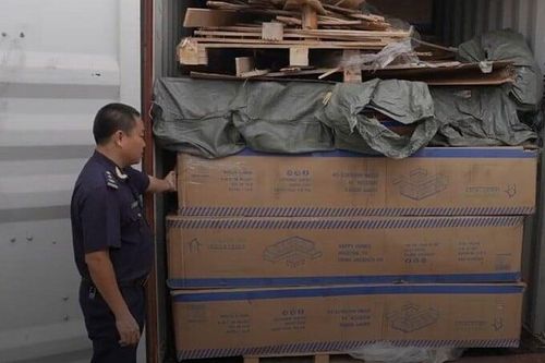 Tp.HCM: Công ty An Khang bị khởi tố vì buôn lậu thuốc lá