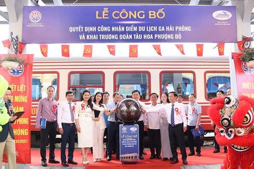 Ga Hải Phòng được công nhận là Điểm du lịch, khai trương đoàn tàu Hoa Phượng Đỏ
