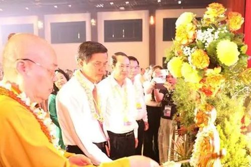 Hàng nghìn người dự Đại lễ Phật đản 2025 tại Ninh Bình