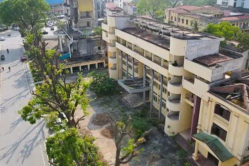 Bắc Giang sẽ đấu giá trụ sở bỏ hoang trên 'đất vàng'