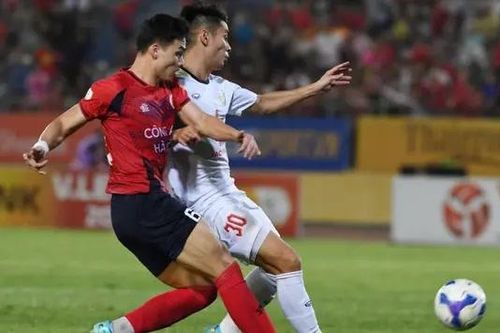 Công an Hà Nội chia điểm trên sân nhà