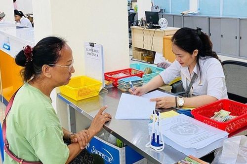 Người lao động được hưởng lương hưu tới 75% khi nghỉ hưu trước tuổi nếu đáp ứng đủ các điều kiện này