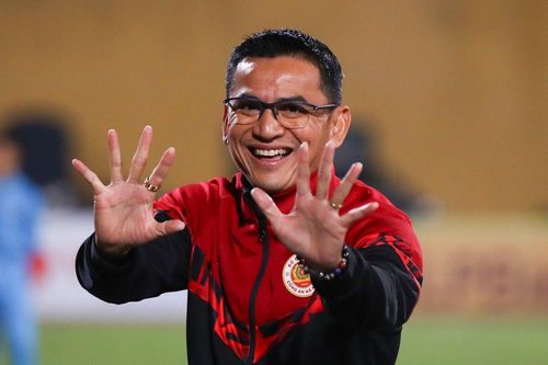 HLV Kiatisak có thể trở lại V.League