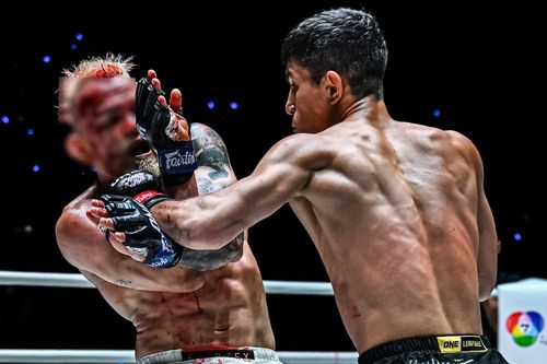 Đai đen jujitsu vô địch MMA ở Việt Nam thua knock-out cao thủ Uzbekistan