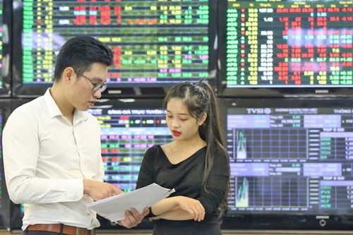 Các công ty chứng khoán chạy đua tăng vốn:Đón sóng nâng hạng thị trường