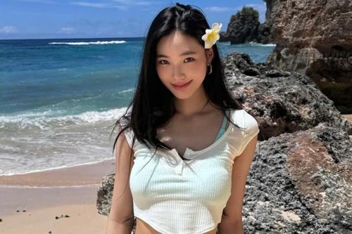 Con gái Từ Hy Đệ úp mở chuyện vào showbiz