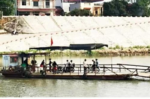 Bắc Giang: nguy cơ mất ATGT ở các bến đò ngang