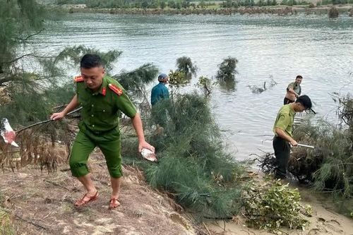 Hà Tĩnh: tiêu hủy gần 149.000 dụng cụ bẫy bắt chim di cư