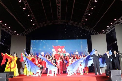 Liên hoan đồng ca, hợp xướng chủ đề 'Khát vọng dân tộc'