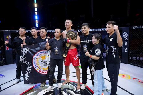 Võ sĩ Việt Nam bảo vệ thành công đai vô địch LION Championship 22