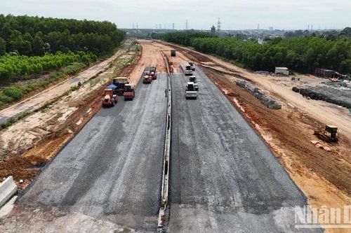 Đẩy nhanh tiến độ phân bổ, giải ngân vốn đầu tư công năm 2025