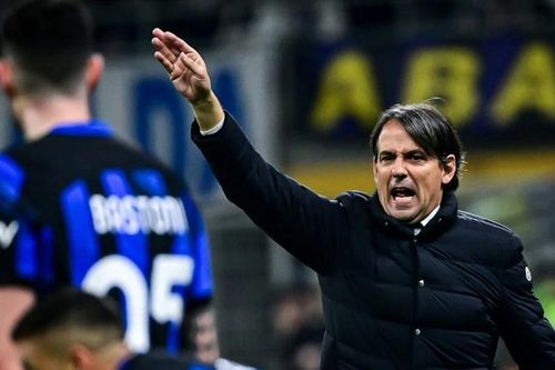 Simone Inzaghi: Vị thuyền trưởng hồi sinh con 'tàu đắm' Inter Milan