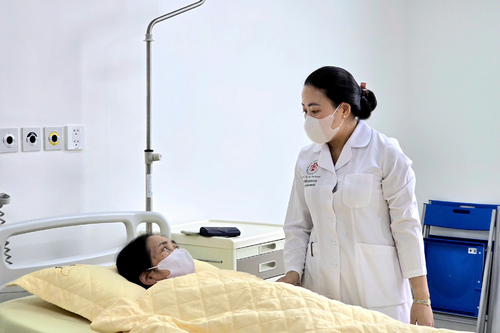 Tận tâm cống hiến với nghề điều dưỡng