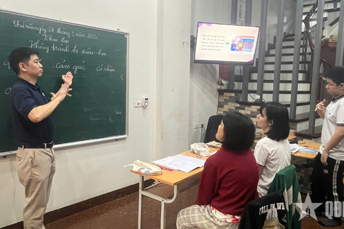 Lớp học của trẻ khiếm thính C5