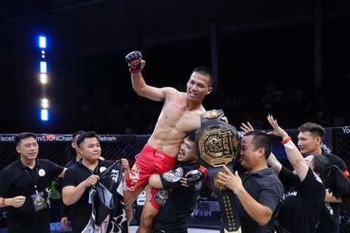 'Thần sấm' Zakhar bị đánh nhập viện tại LION Championship 22