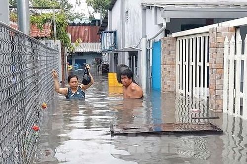 Hai kỷ lục trong trận mưa sáng 10/5 ở TPHCM