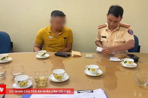 Hành xử thiếu chuẩn mực, tài xế xe buýt bị xử phạt