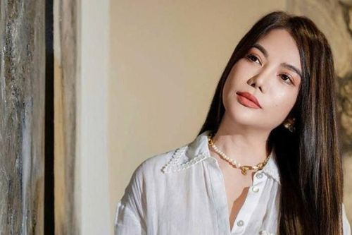Trương Ngọc Ánh trẻ đẹp và thanh lịch thưởng tranh sau biến cố