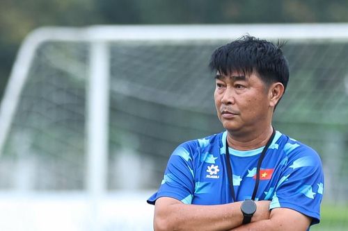 HLV Trần Minh Chiến nhận nhiệm vụ giải cứu CLB Bình Định