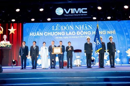 VIMC nhận Huân chương Lao động hạng Nhì