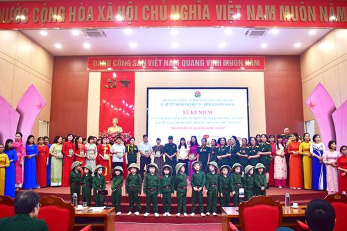 Chương trình nghệ thuật 'Những bài ca đi cùng năm tháng'