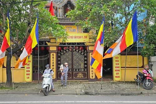 Đến hẹn lại lên