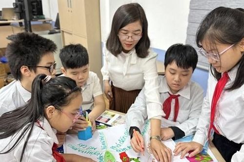 Thủ tướng yêu cầu khắc phục tình trạng thiếu giáo viên, bảo đảm dạy học 2 buổi/ngày