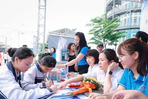 Ngày hội giáo dục nghề nghiệp Thủ đô: Đưa người học đến gần hơn với thị trường lao động