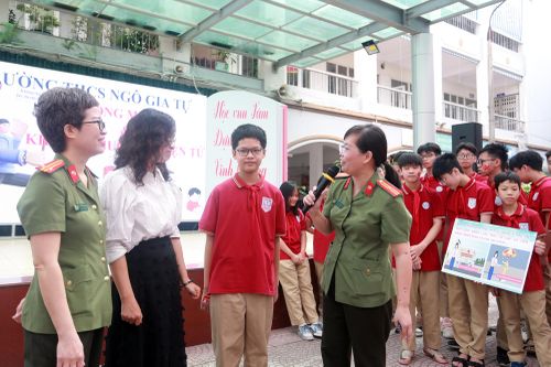 Công an Hà Nội hướng dẫn cách nhận diện và phòng tránh ma túy ở lứa tuổi học đường