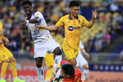 Ngột ngạt cuối bảng xếp hạng V-League