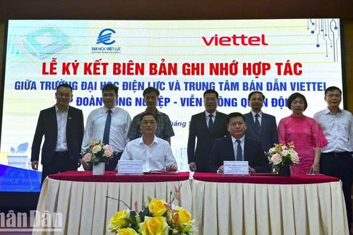 Hợp tác đào tạo nhân lực công nghệ cao