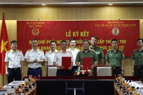 Phối hợp liên ngành trong công tác tạm hoãn xuất nhập cảnh bằng phương thức điện tử