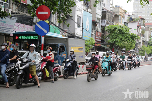 Ngày đầu tuần, nhiều trường hợp đi ngược chiều bị phạt nặng
