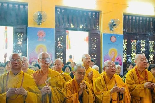 Trang nghiêm Đại lễ Phật đản Phật lịch 2569 tại chùa Quán Sứ